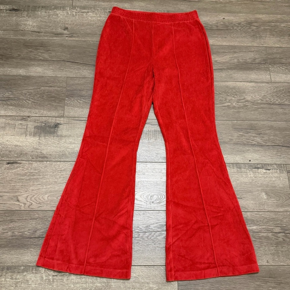 Aerie Women's Groove On Red Velour Ribbed Flare Pants Medium NWT - Picture 2 of 8